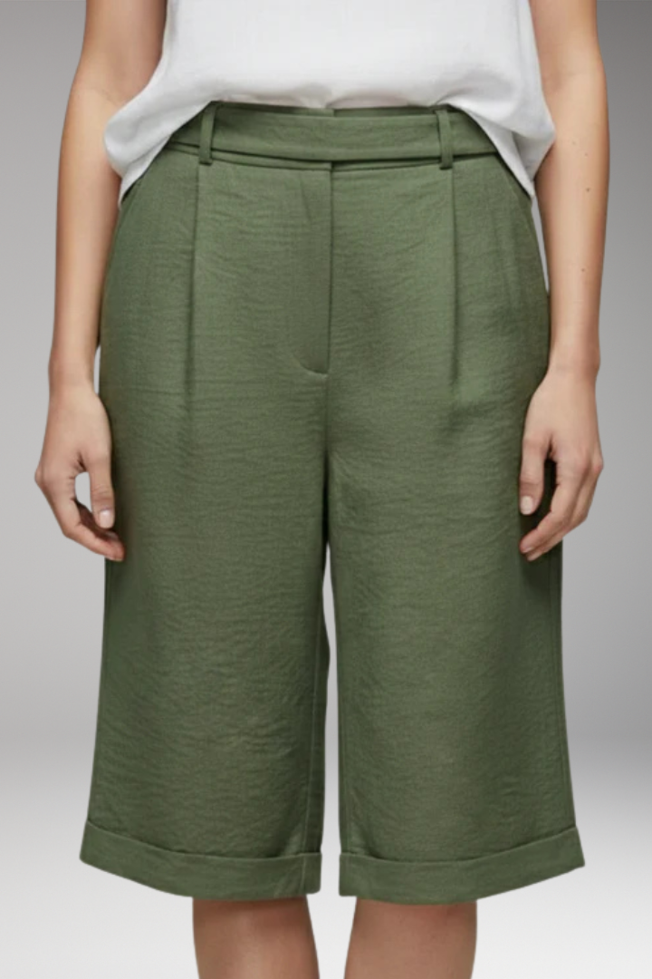Women’s High-Waisted Shorts with Pleated Front and Belt