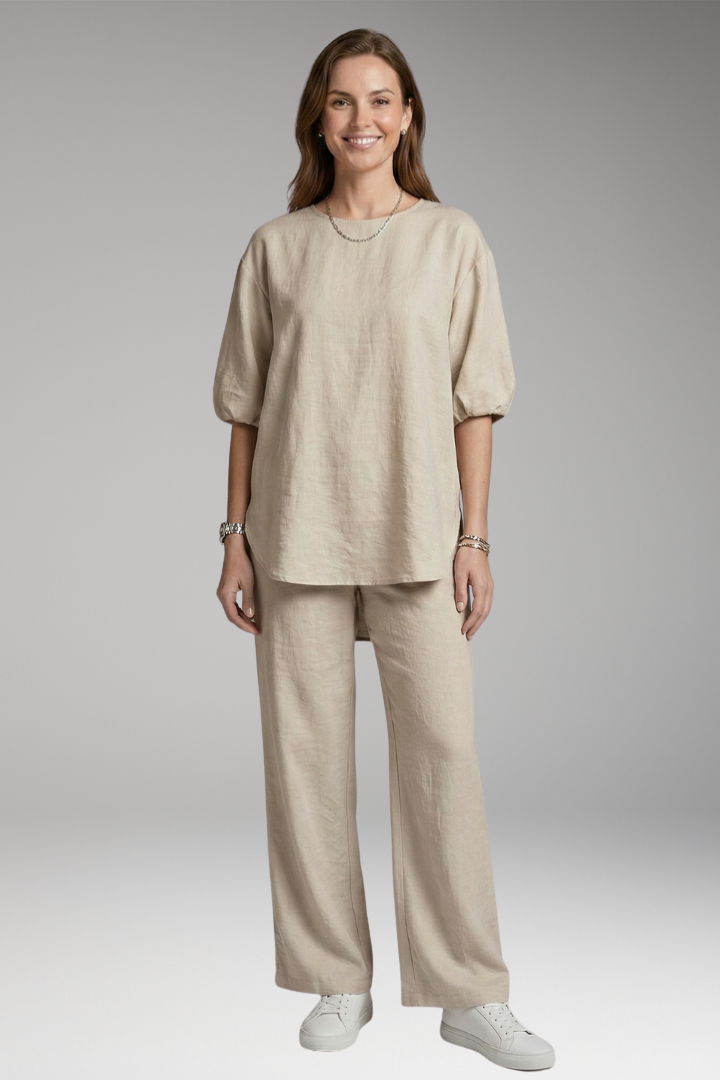 Women's Loungewear Set with Short Sleeves and Wide-Leg Trousers