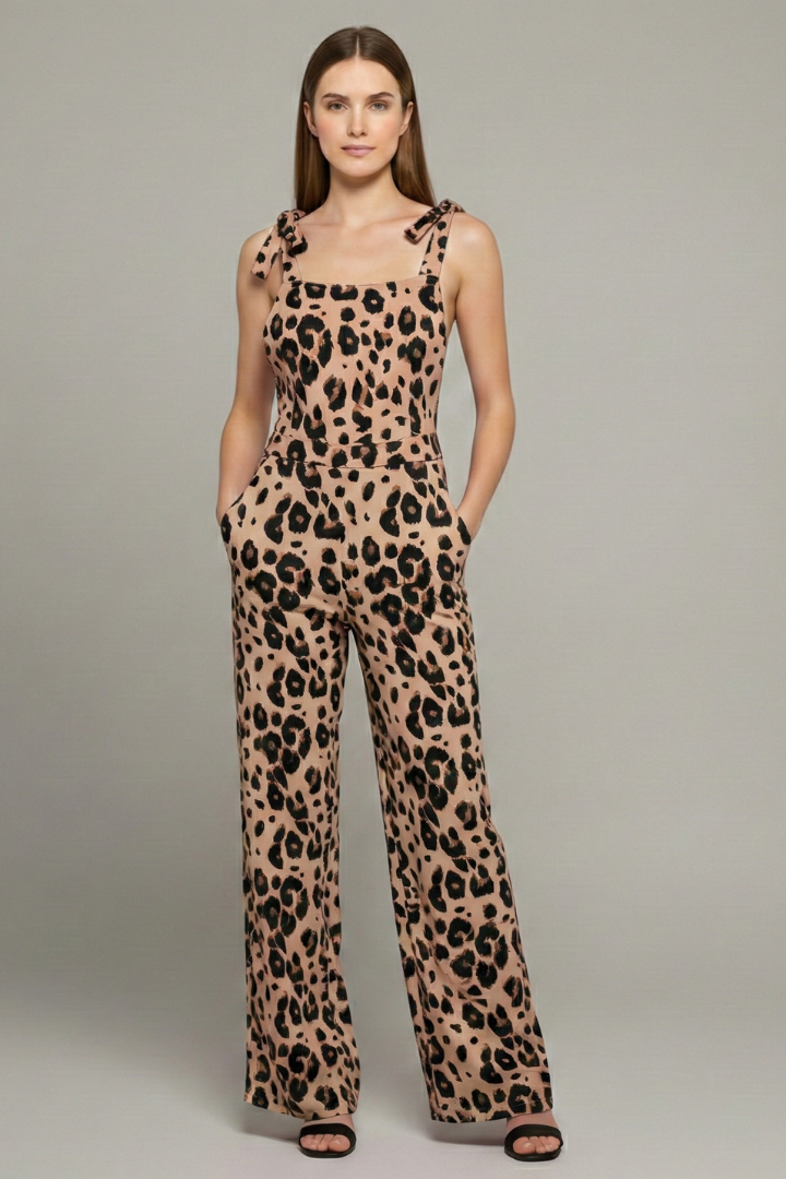 Women's Leopard Jumpsuit with Trendy Print and Relaxed Fit