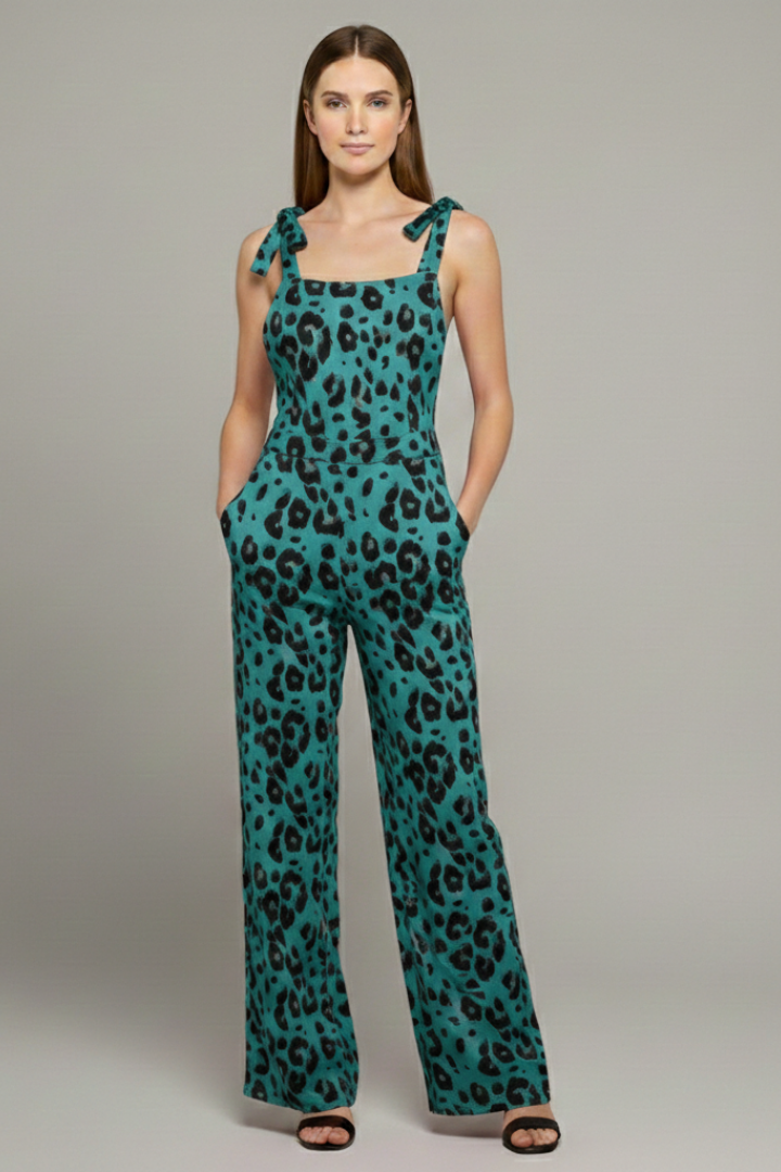 Women's Leopard Jumpsuit with Trendy Print and Relaxed Fit